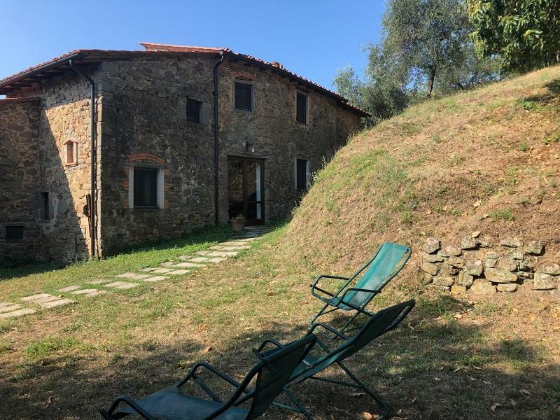 Fattoria Di Pietrabuona Apartment Pescia Luaran gambar